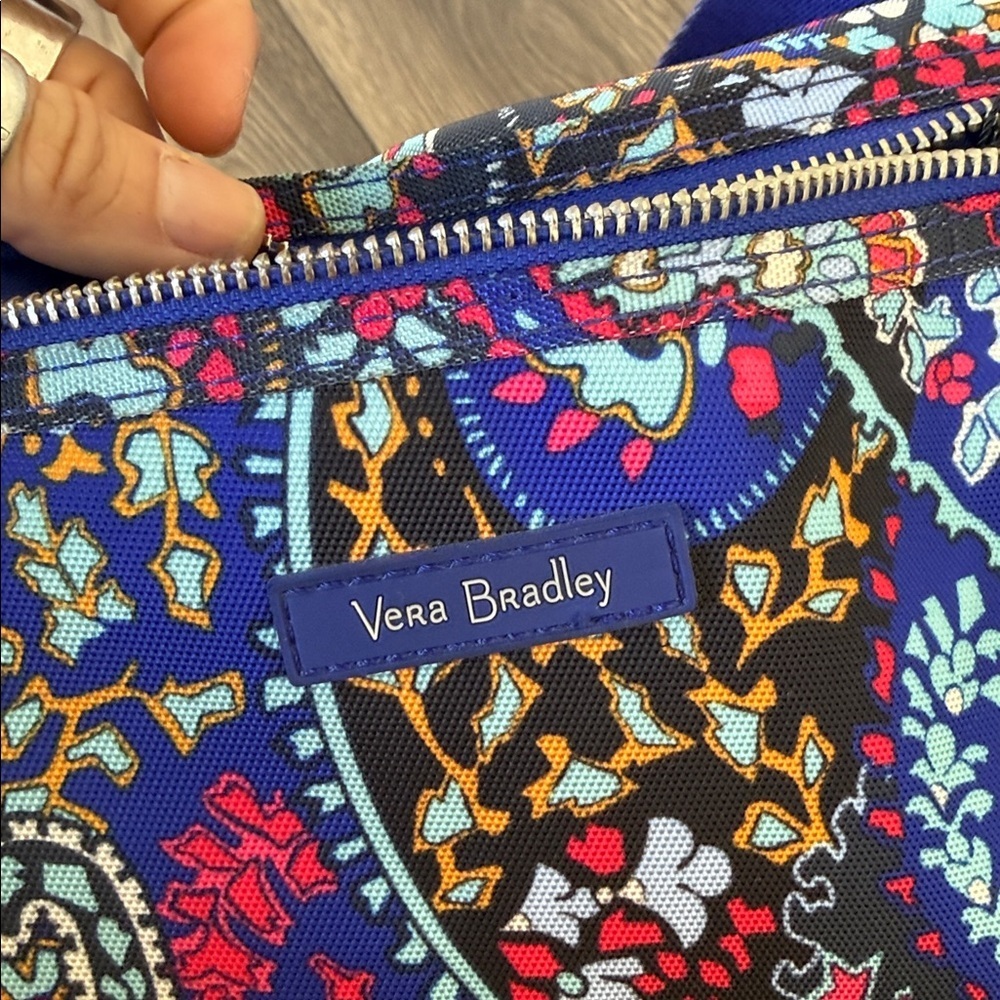 Vera Bradley large travel duffel bag in the Katalina Blues pattern - Picture 5 of 13